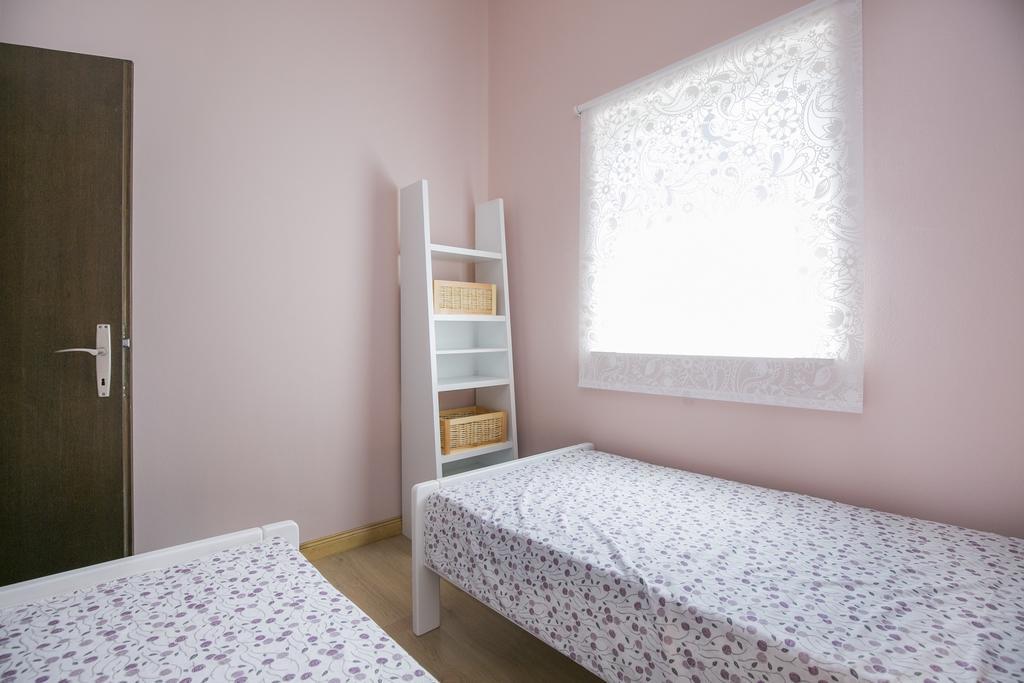 Apartment Gino Ровини Стая снимка